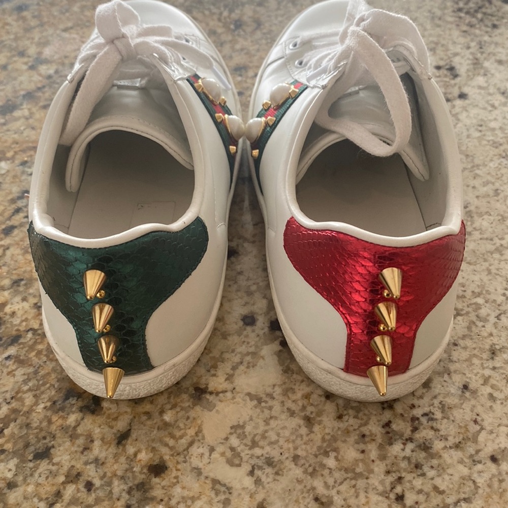 Gucci Ace studded Red/Green Pearl Tennis shoe.